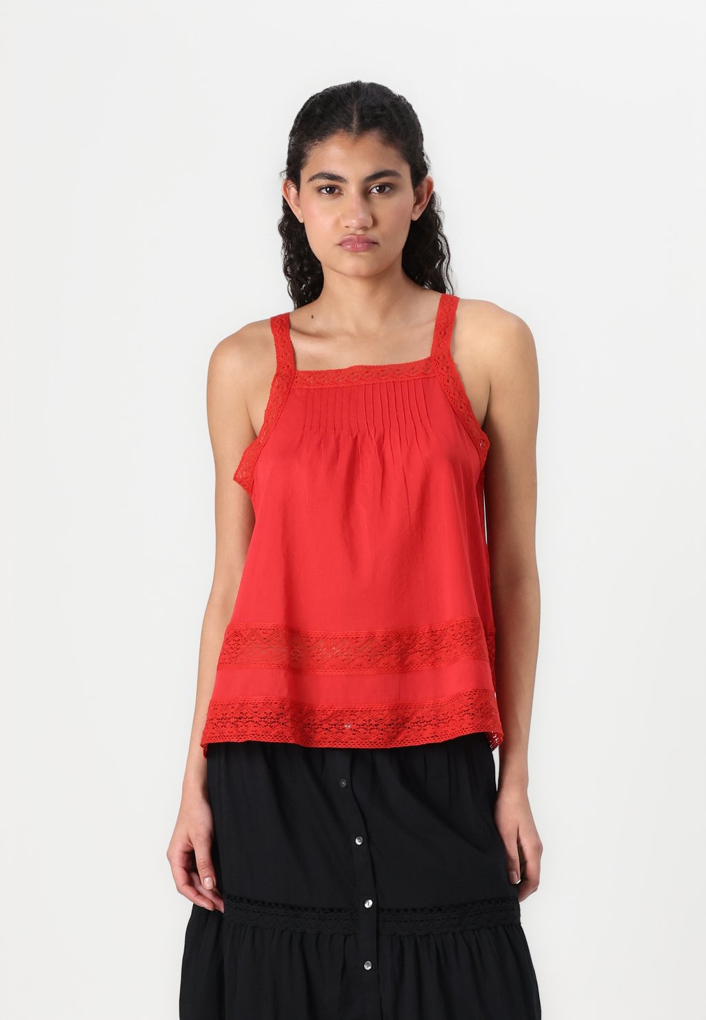 

Блуза TRIM HALTER - Top GAP, красный