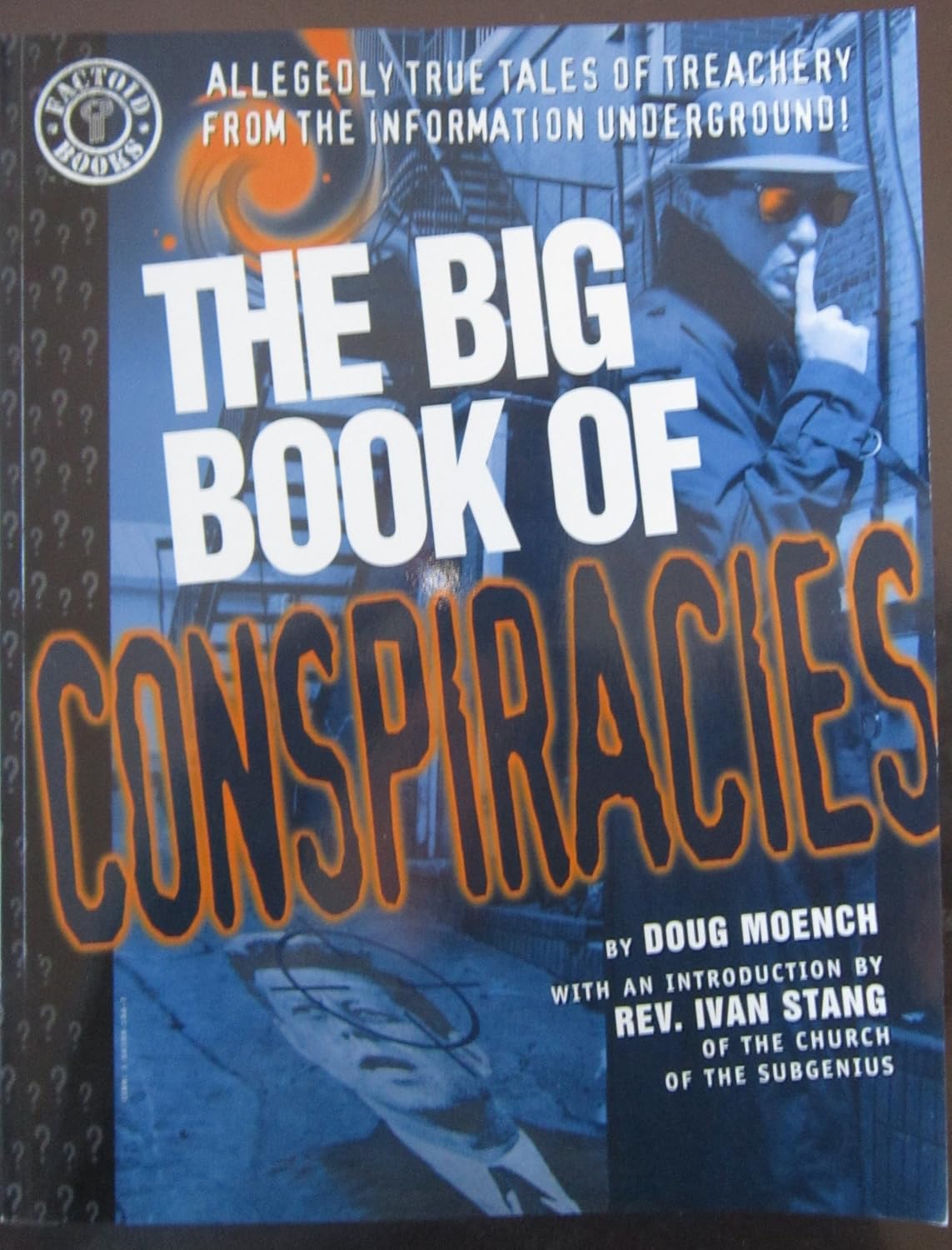 

The Big Book of Conspiracies (Factoid Books) (Dc Comics)