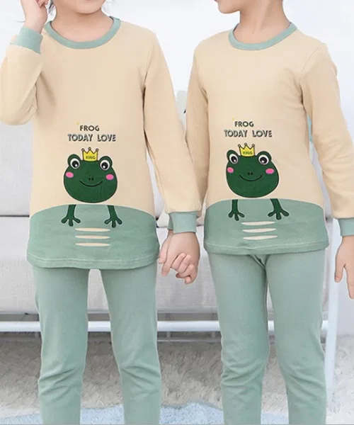 Детский комплект пижамы с длинным рукавомс поп-дизайном DAY CLOSET, Green