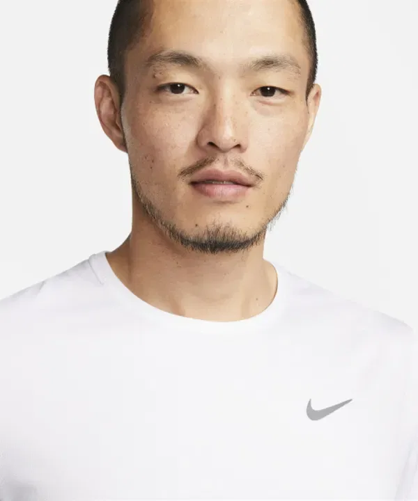 Беговая майка с коротким рукавом Dri-FIT UV Nike, белый — фото 3