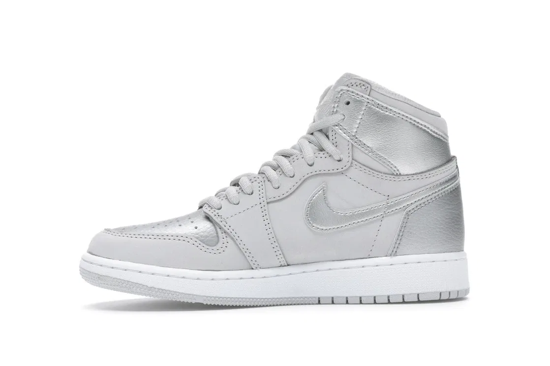Детские кроссовки с принтом Jordan 1 Retro High Jordan, Neutral Grey/Metallic Silver-White — фото 3
