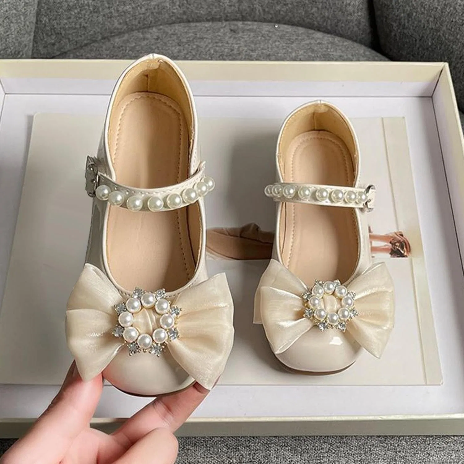 Детские туфли для девочек с пряжкой и бантом, модель Marry Jane, бренд, Beige — фото 4