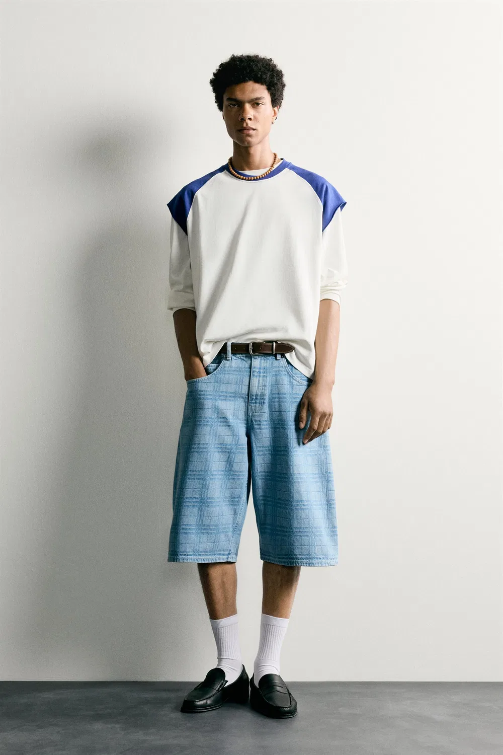 Джинсовые шорты с принтом и эффектом потертости ZARA, Light blue