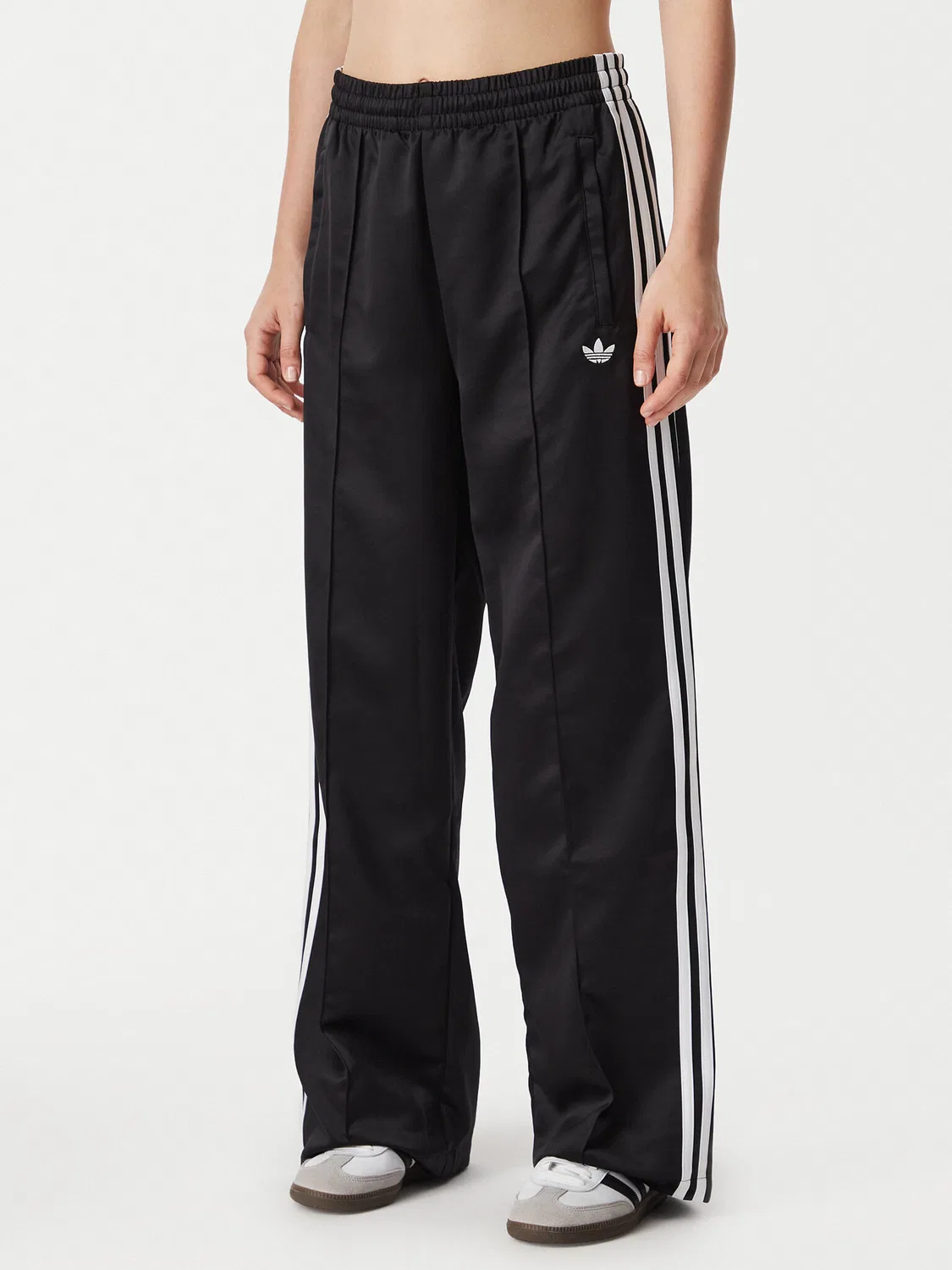 Женские спортивные брюки свободного кроя Satin Sst Adidas, черный