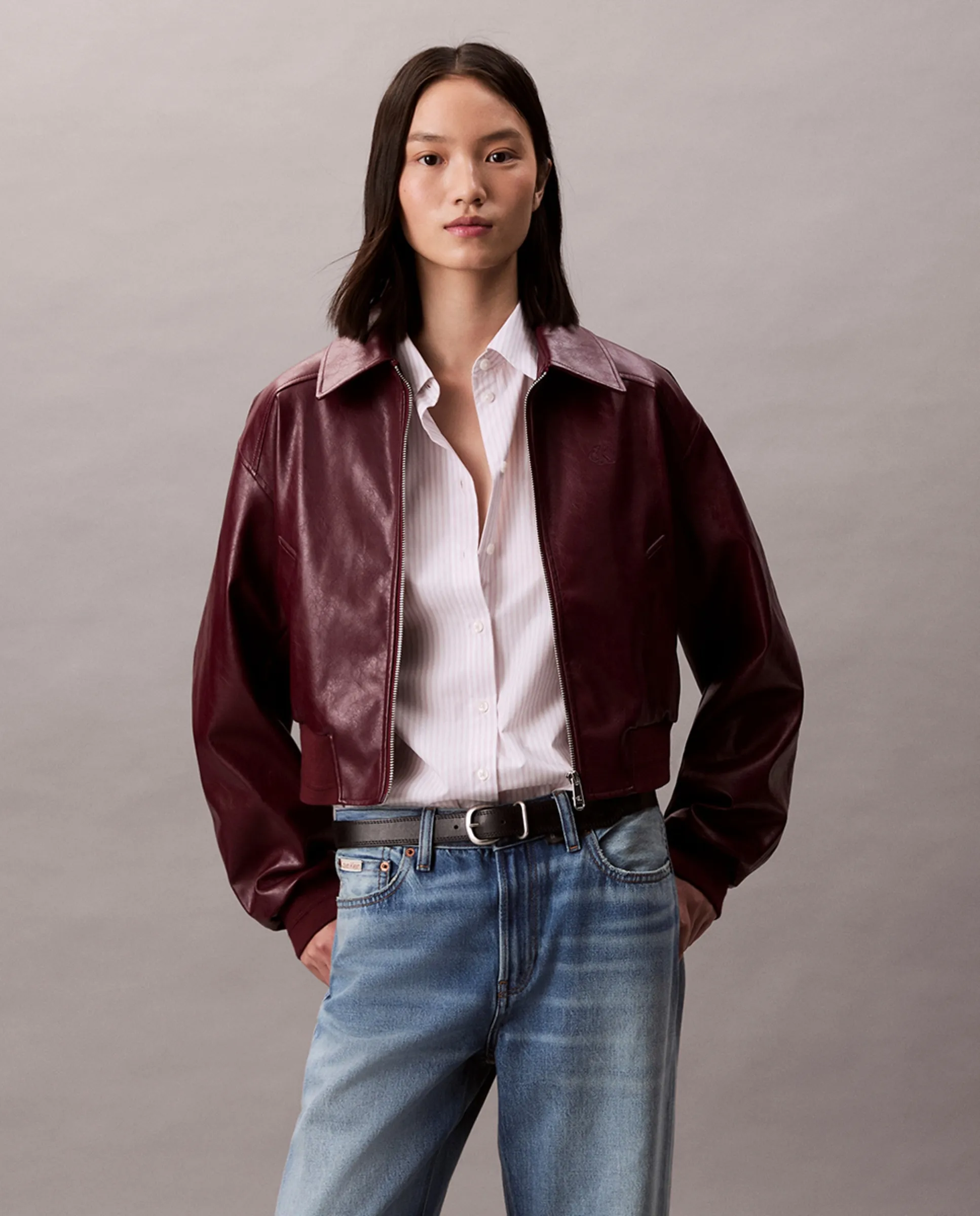 

Женская куртка из искусственной кожи Calvin Klein Jeans, бордовый, Красный, Женская куртка из искусственной кожи Calvin Klein Jeans, бордовый