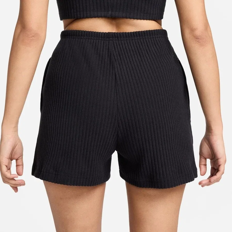 Женские шорты с высоким поясом без рукавов Nike Chill Rib High Rise Slim, Черный — фото 2