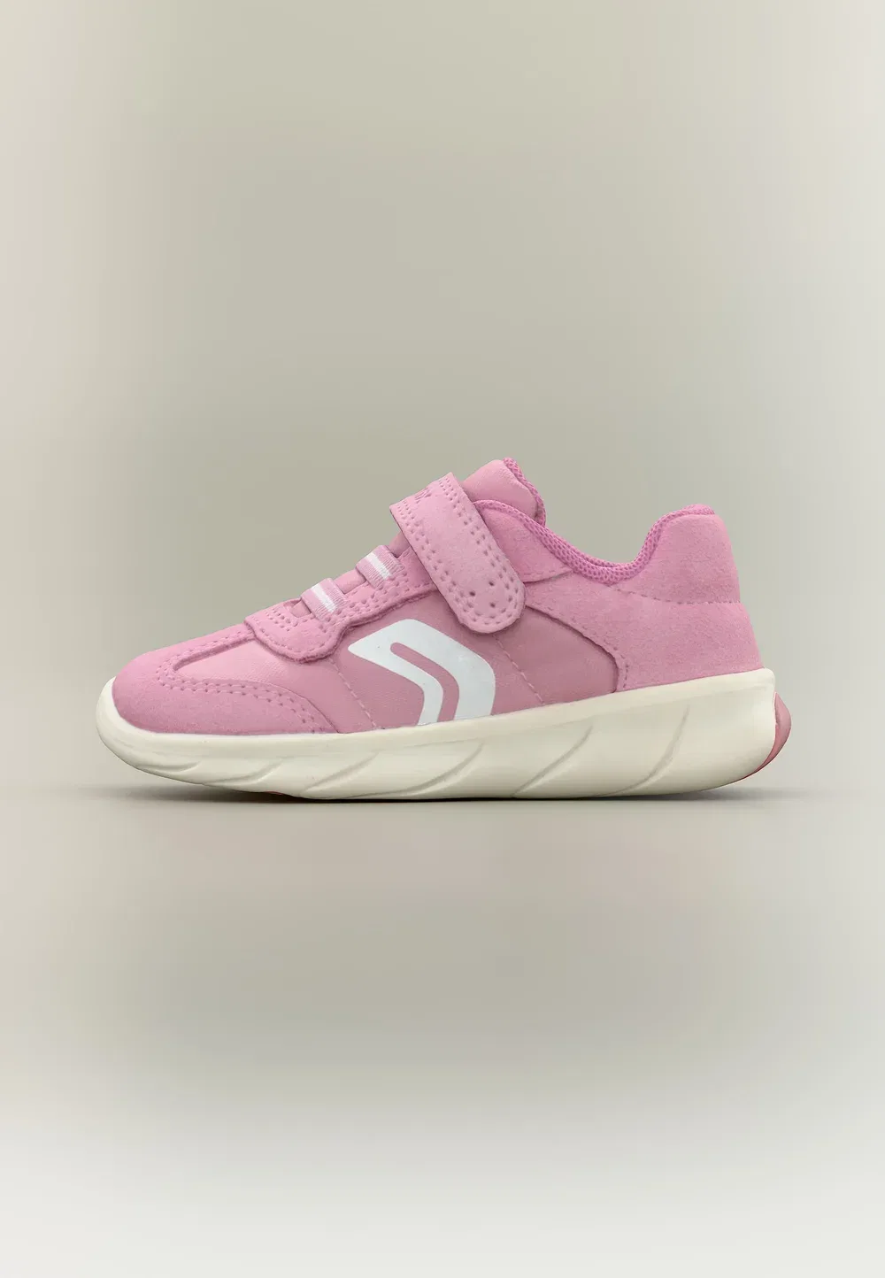 Девушка, бегущая пешком (B) - кроссовки Geox, Dark Pink/White