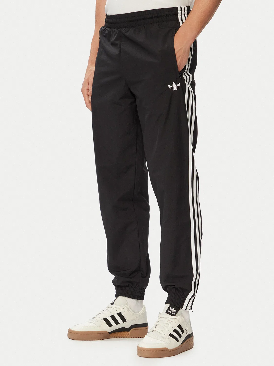 Мужские спортивные штаны стандартного кроя Firebird Woven Adidas, черный