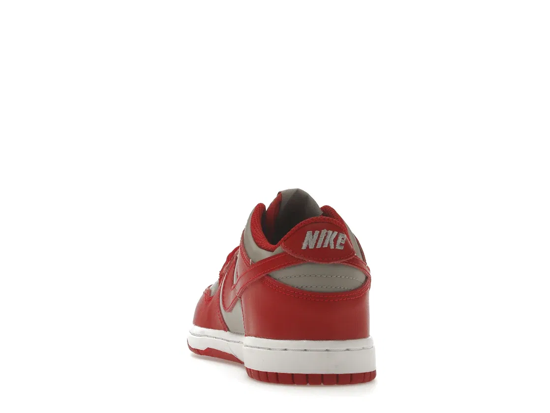 Детские кроссовки Lifestyle с принтом Nike Dunk Low UNLV Nike, Medium Grey/Varsity Red-White — фото 4
