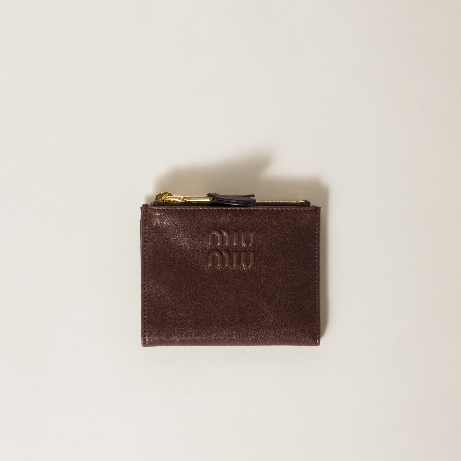 

Маленький кошелек из наппа-кожи MIU MIU, коричневый