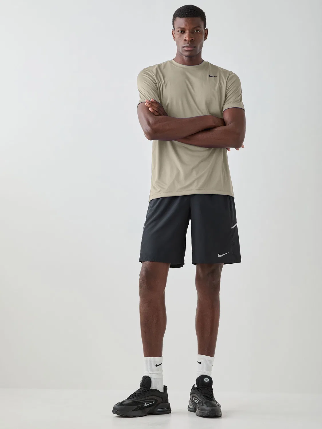 Коричневая футболка Nike Dri-FIT Flex Performance — фото 2