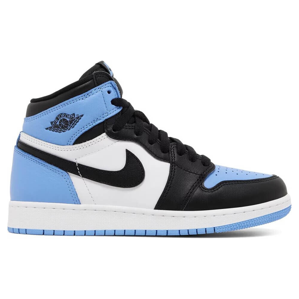 

Кроссовки Nike Air Jordan 1 Retro High OG GS UNC Toe, белый/голубой/черный