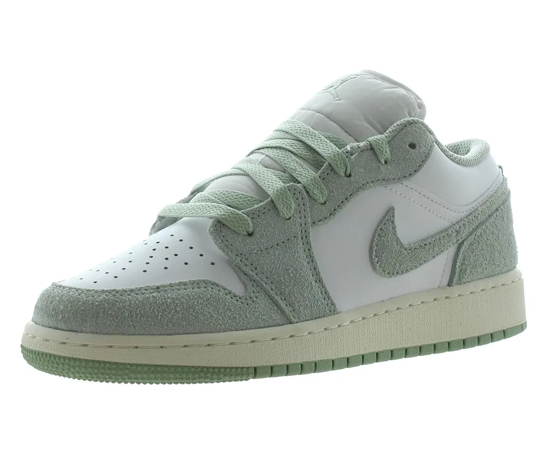 Детские кроссовки для мальчиков из замши Air Jordan 1 Low Se Big Kids Shoes NIKE, White Seafoam Vela