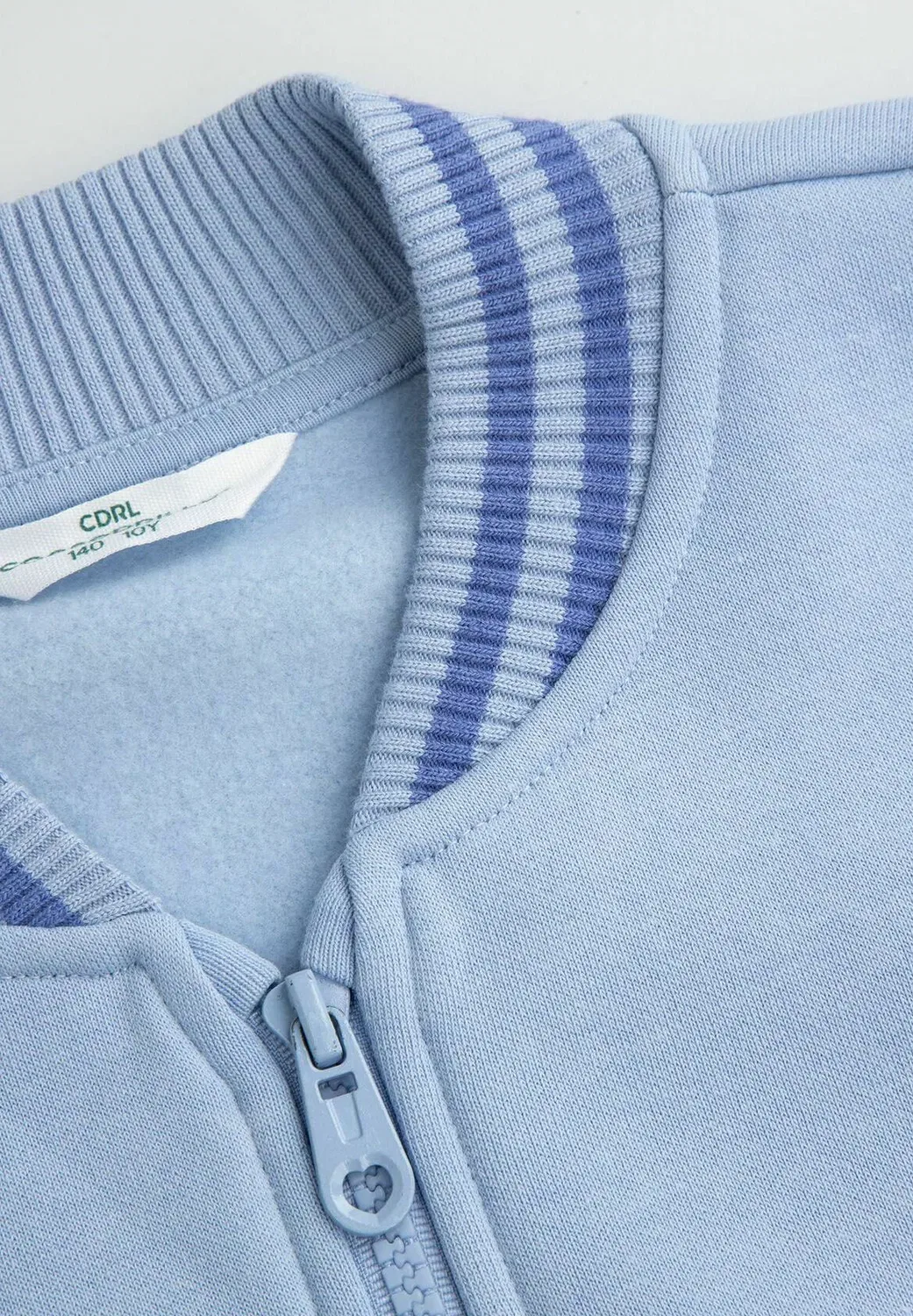 Bluza bomberka ocieplana (f-zc6132601vga-036-140) - толстовка на молнии Coccodrillo, Light Blue — фото 3