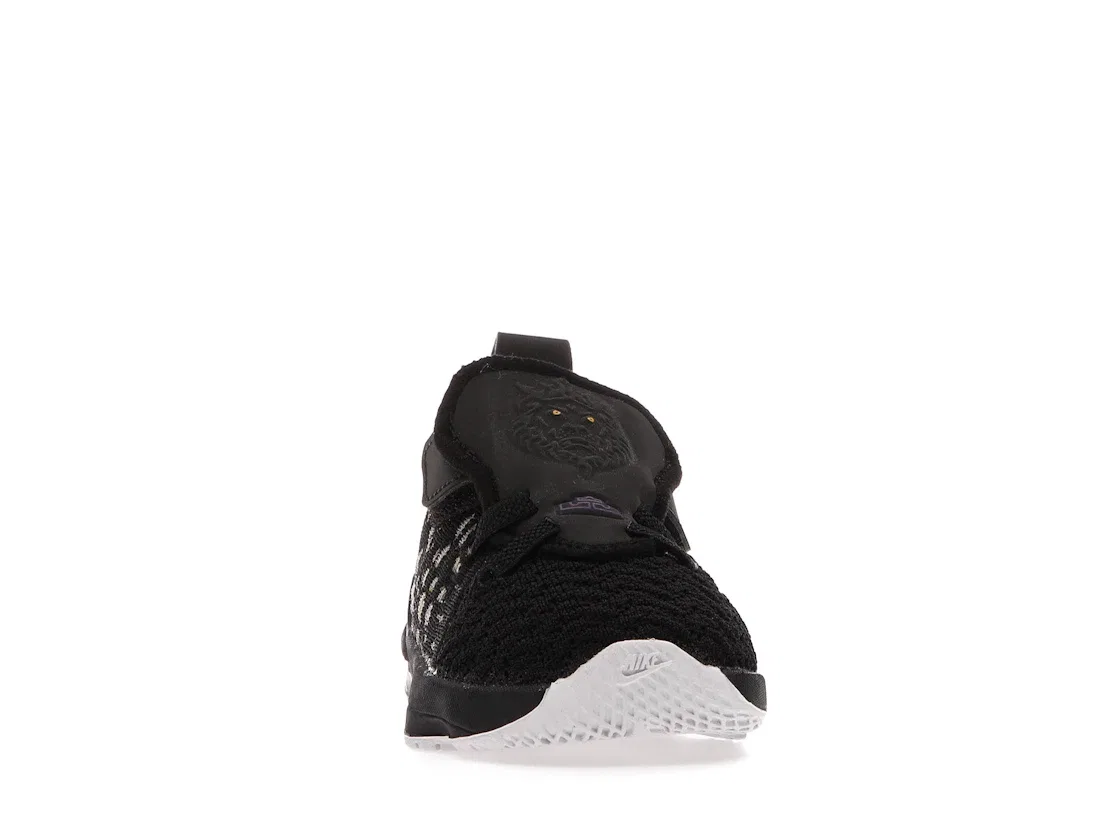 Детские кроссовки для мальчиков баскетбольные Nike LeBron 17, Black/White-Eggplant-Amarillo — фото 2