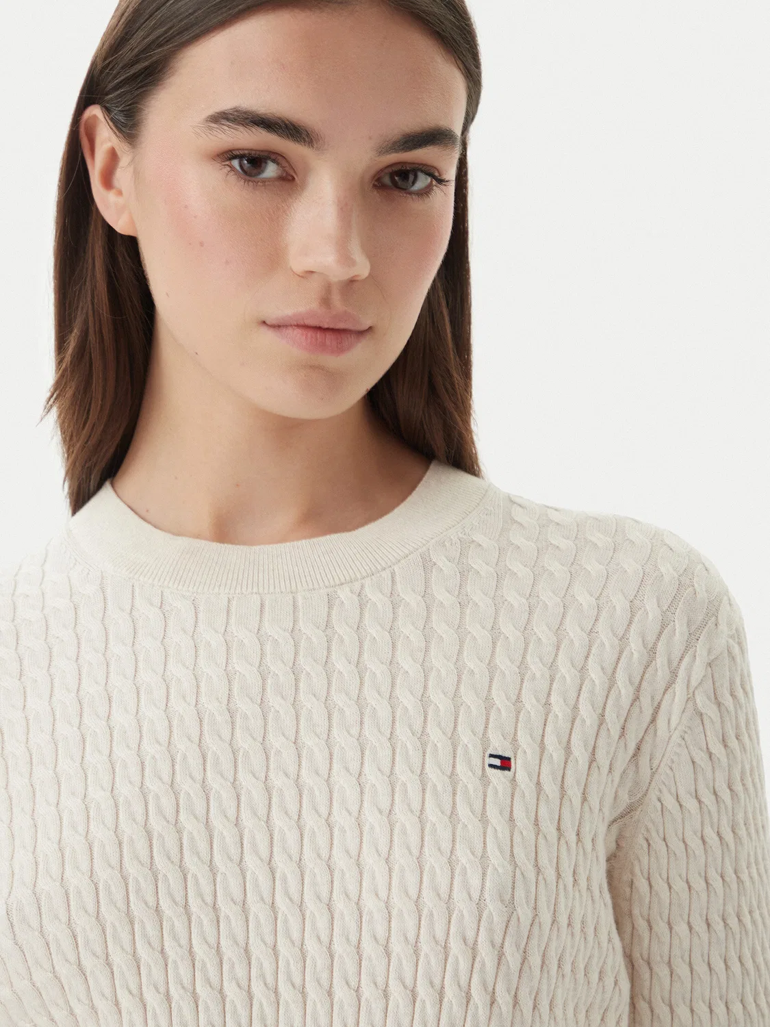 Женский пуловер цвета экрю стандартного кроя Tommy Hilfiger, кремовый — фото 4