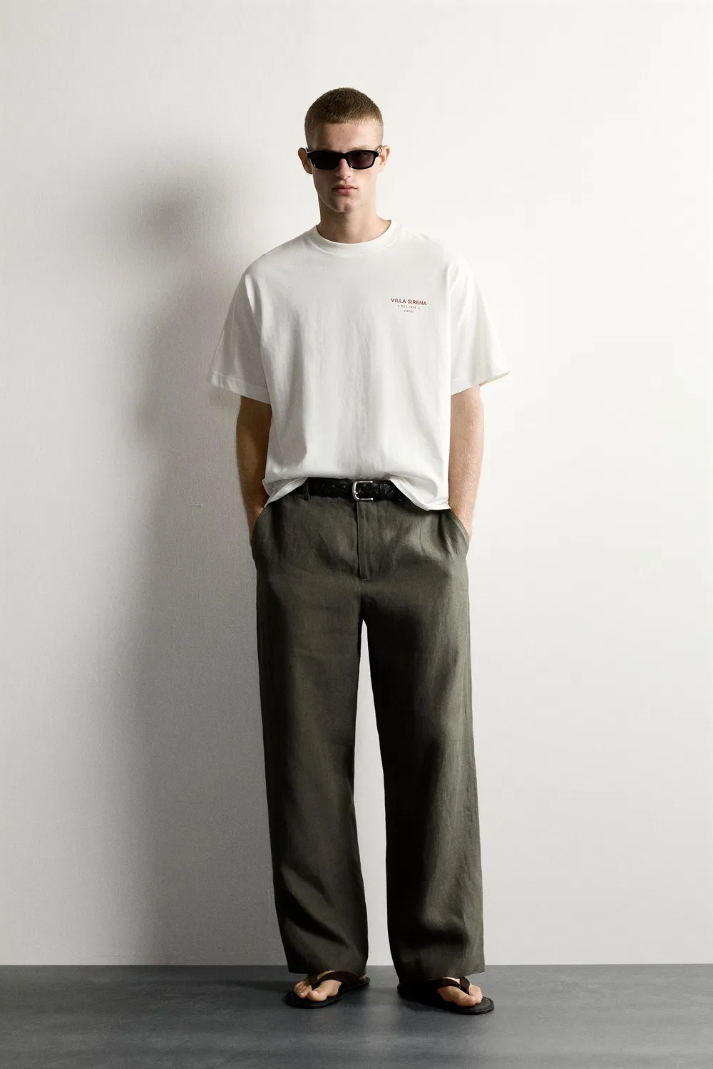 Футболка свободного кроя с контрастным принтом. ZARA, Ecru