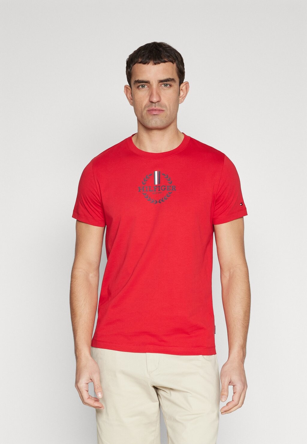 

Футболка с принтом Global Stripe Wreath Tee Tommy Hilfiger, цвет primary red