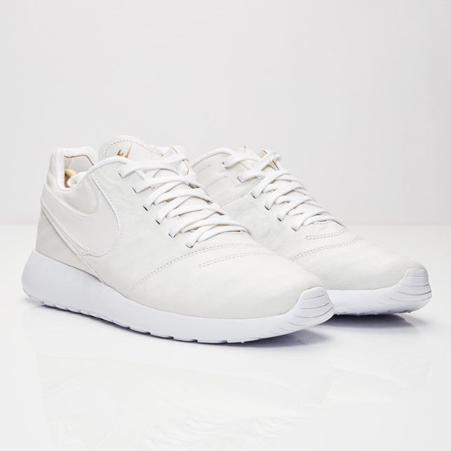 

Кроссовки Roshe Tiempo 6 QS 'White', белый