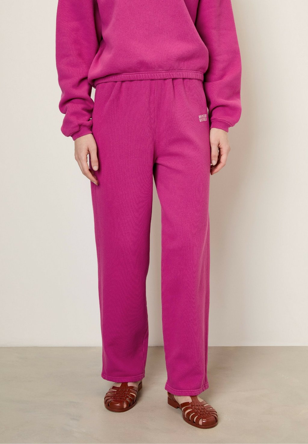 

Спортивные штаны JOGGING IZUBIRD American Vintage, цвет Begonia Vintage
