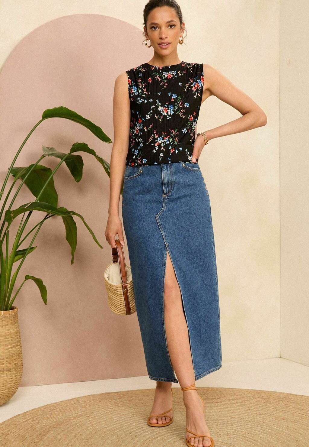 

Блуза PLEATED SLEEVELESS REGULAR FIT Love & Roses, черный