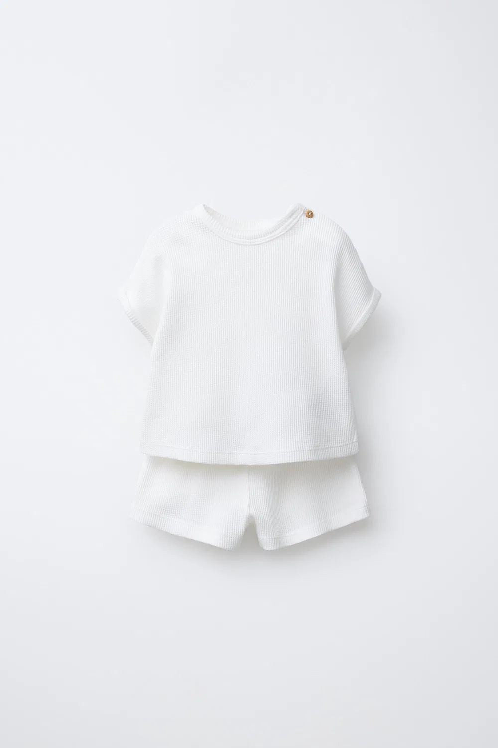 Комплект из простой футболки и шорт-бермуд из вафельной вязки ZARA, Oyster-White