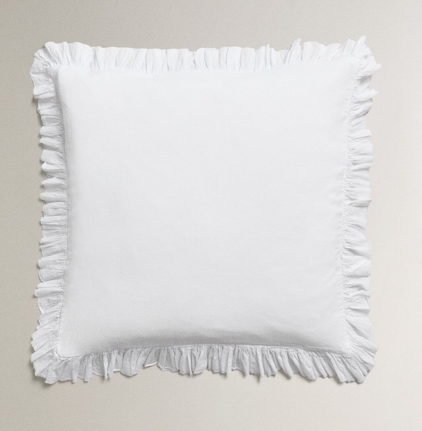 

Чехол для подушки Zara Home With Pleated Ruffle, белый