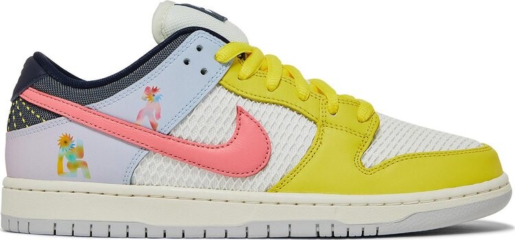 Кроссовки Nike Xavier Schipani x Dunk Low SB 'Be True - Trans Joy', многоцветный — фото 2