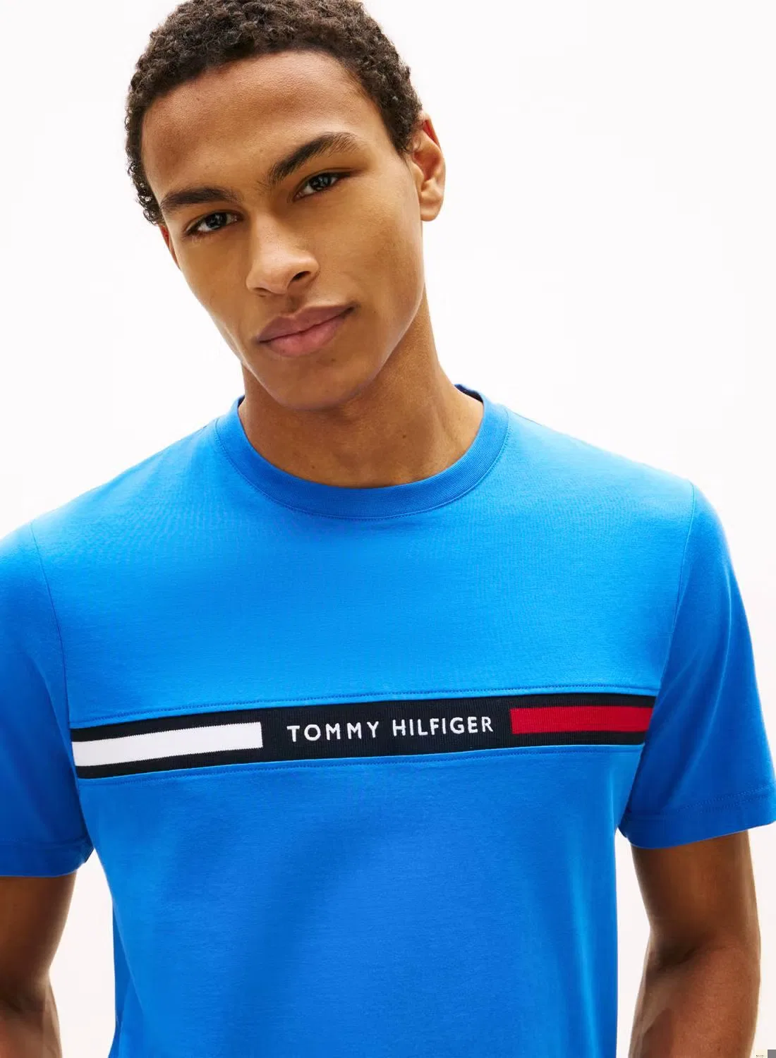 Футболка с контрастной вставкой и вышивкой логотипа Tommy Hilfiger, синяя — фото 2