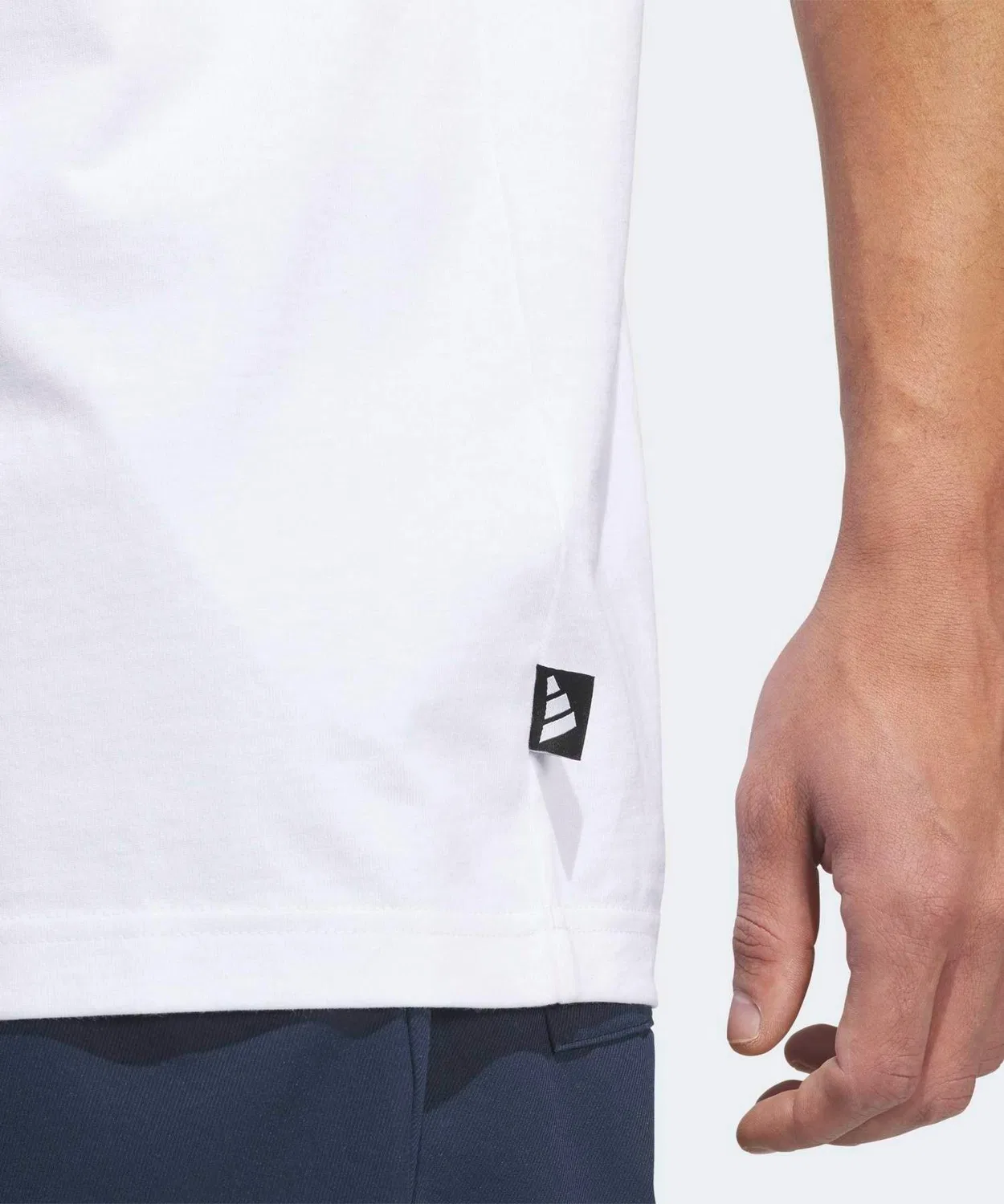 Мужская футболка с графическим принтом Elevated Chip Graphic Adidas, Белый — фото 4