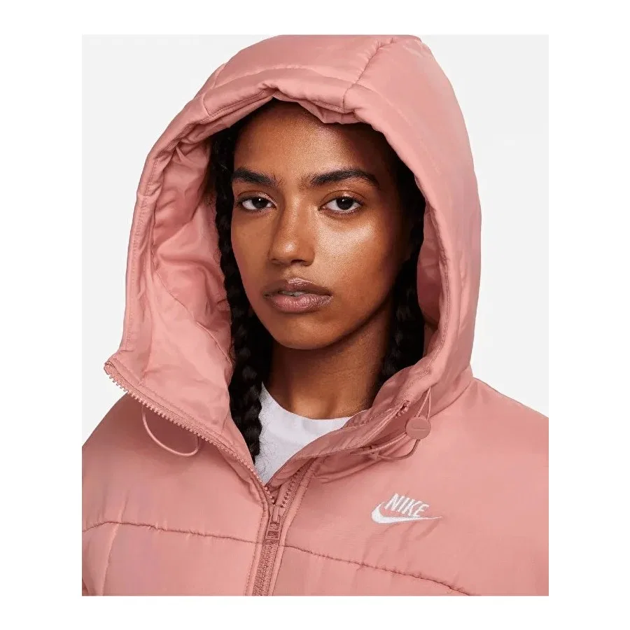 Женский пуховик с капюшоном свободного кроя Sportswear Classic Puffer Nike, Оливковый — фото 3