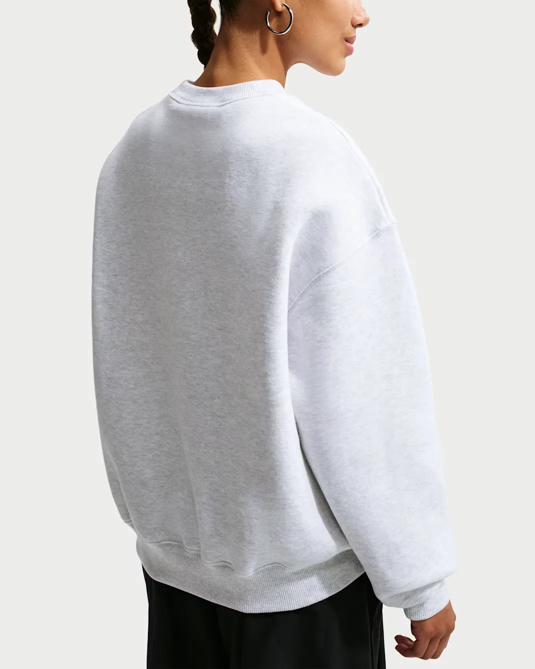 Женская толстовка оверсайз с круглым вырезом Nike Studio Fleece Medium Weight, Birch Heather/Black — фото 2
