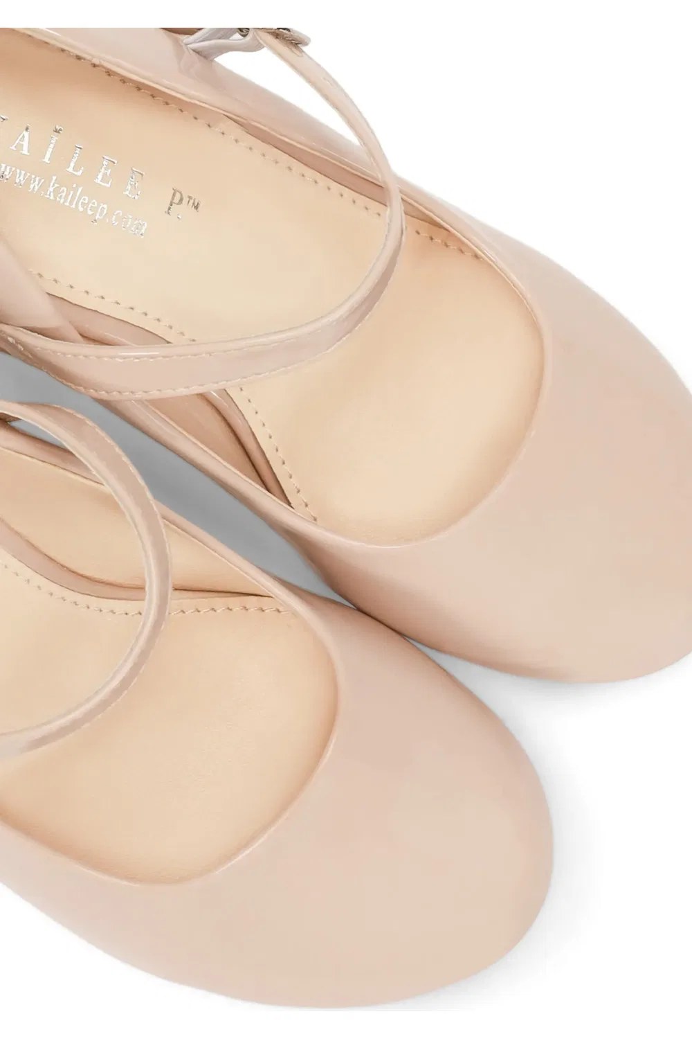 Детские туфли Мэри Джейн на каблуке Charlotte Patent Kailee P, бежевый — фото 4