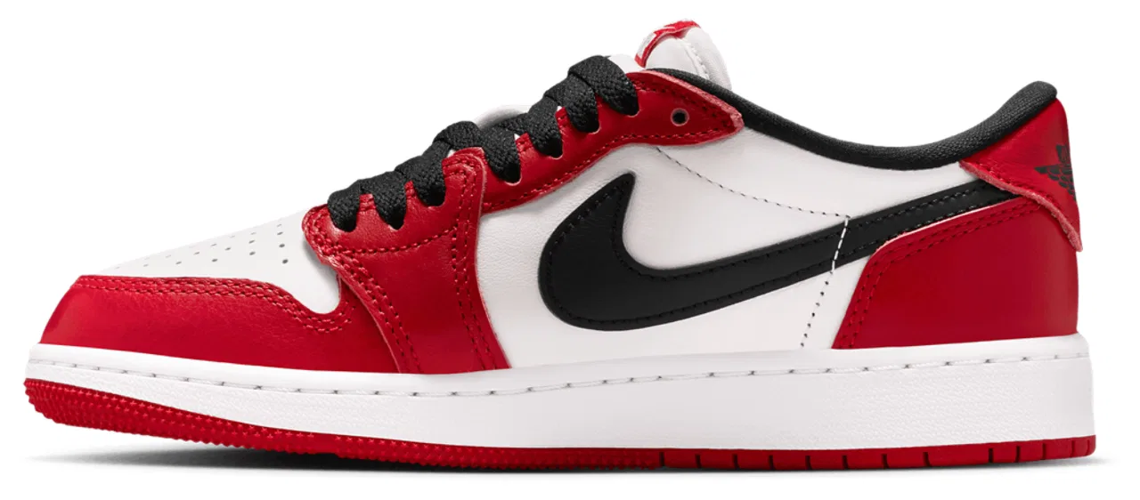 Кроссовки для мальчиков AJ 1 Retro Low OG Jordan, цвет Summit White/Varisty Red/Black — фото 2