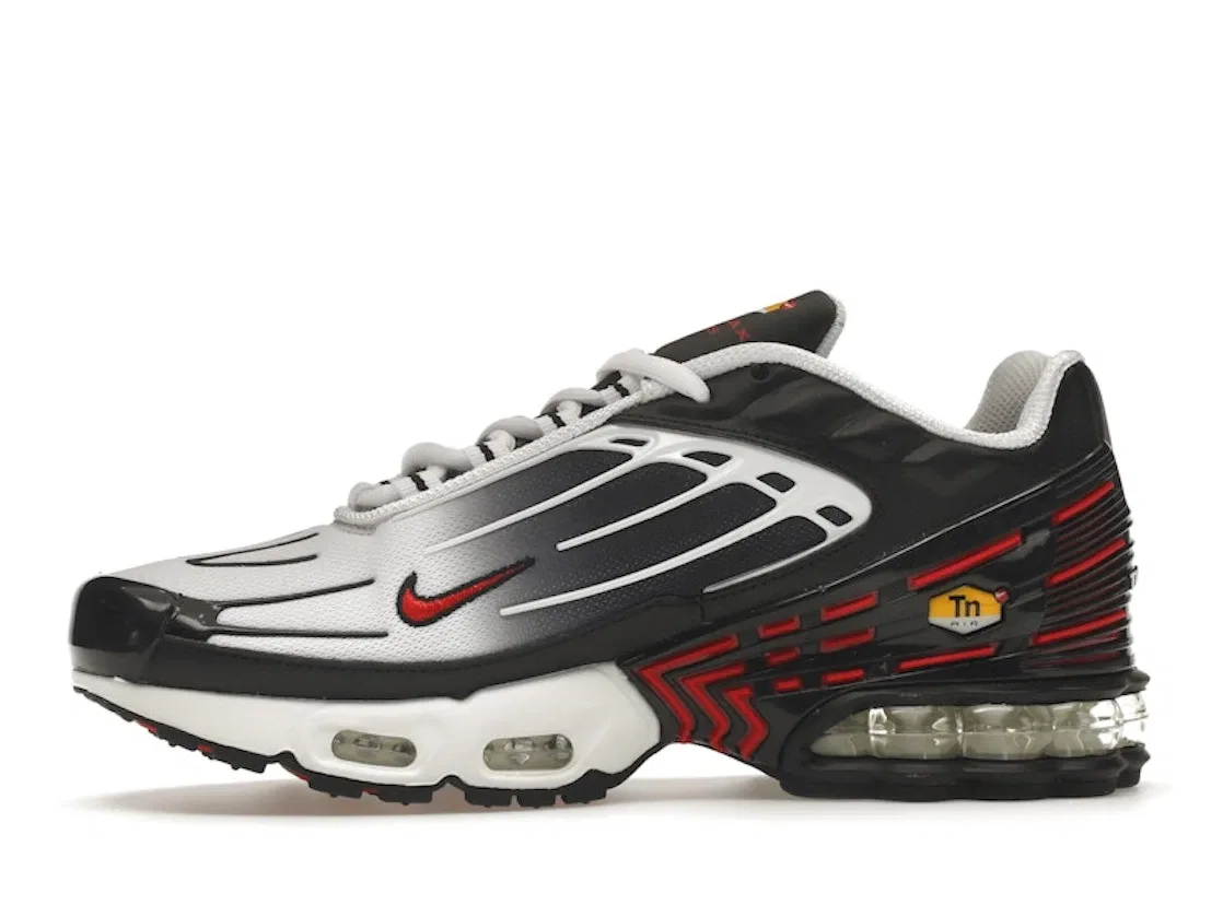 Детские кроссовки Lifestyle Nike Air Max Plus 3 Nike, Black/White-Red — фото 3