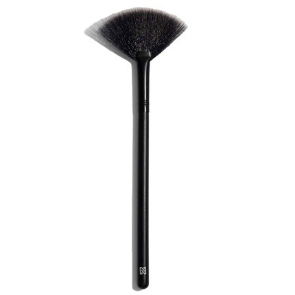 

Кисть для хайлайтера N Beauty Nikkie Beauty