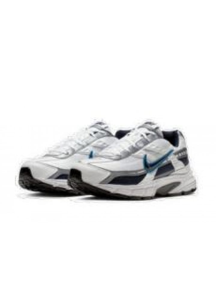 

Кроссовки на шнуровке Nike, белый