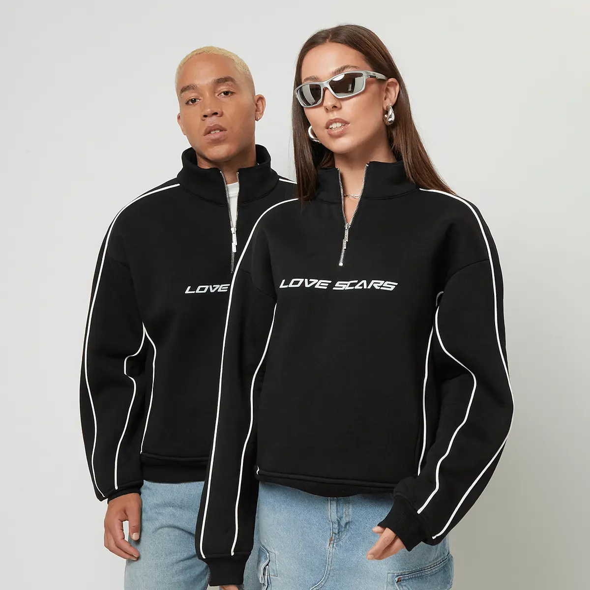 

Свитер Love Scars Piping Half Zip Sweater, черный/синий