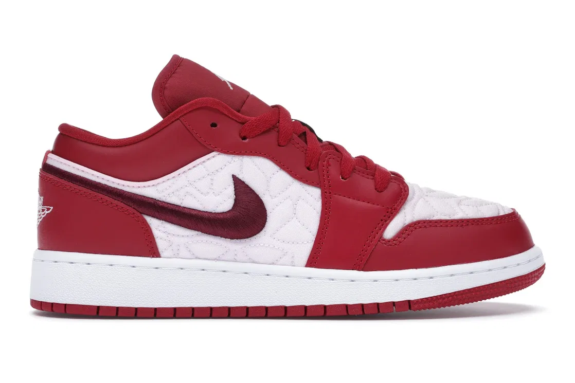 Детские кроссовки с квилтингом Jordan 1 Low SE Red Quilt Jordan, Gym Red Pink Foam Dark Beetroot