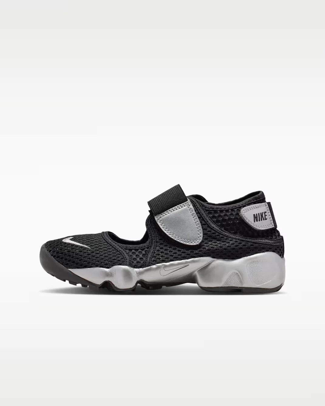 Кроссовки подростковые Nike Rift 2 SE, черный/серебристый