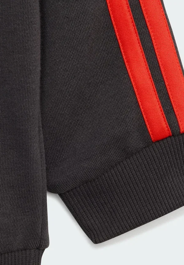Комплект спортивных брюк с длинным рукавом Audi Formula One Team DNA Adidas Performance, черный — фото 4