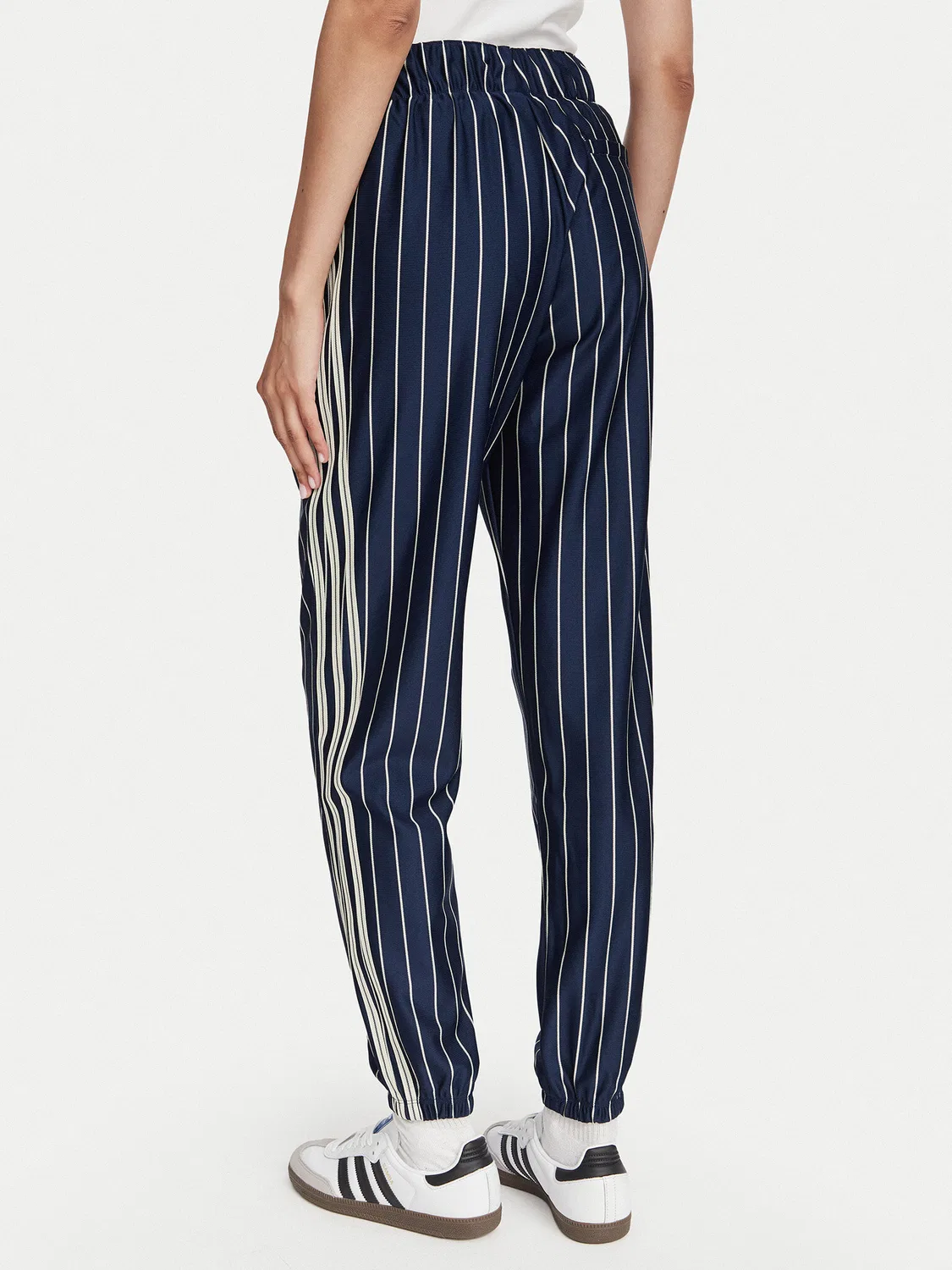 Женские спортивные штаны стандартного кроя Pinstripe Firebird Track Pant Adidas, темно-синий — фото 3