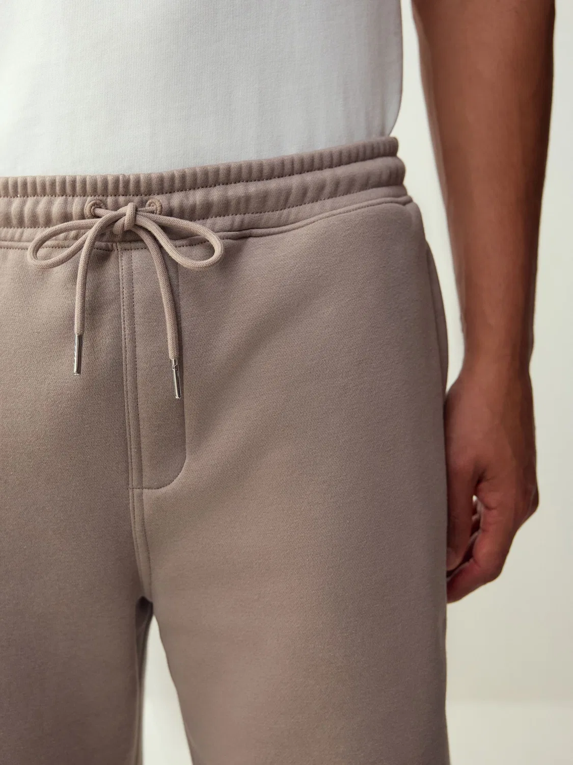 Шорты классические из велюра Light Brown Next — фото 4