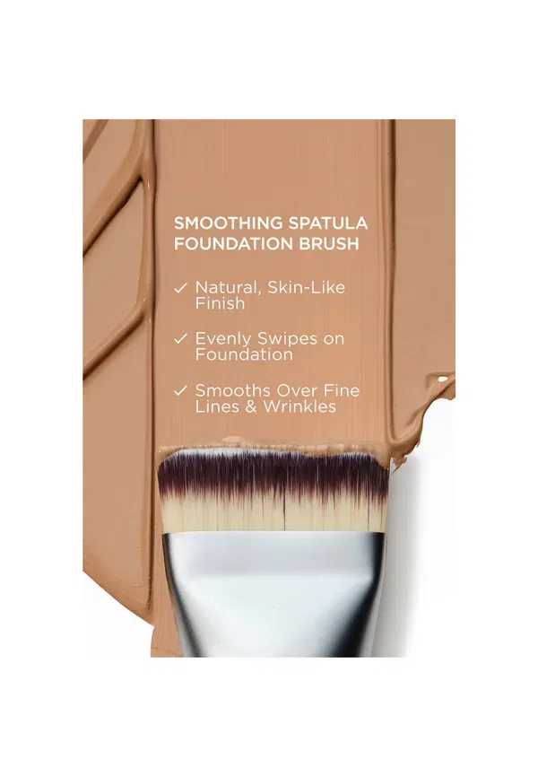 Кисть-шпатель Heavenly Luxe Undetectable для макияжа №10 It Cosmetics, белый — фото 4