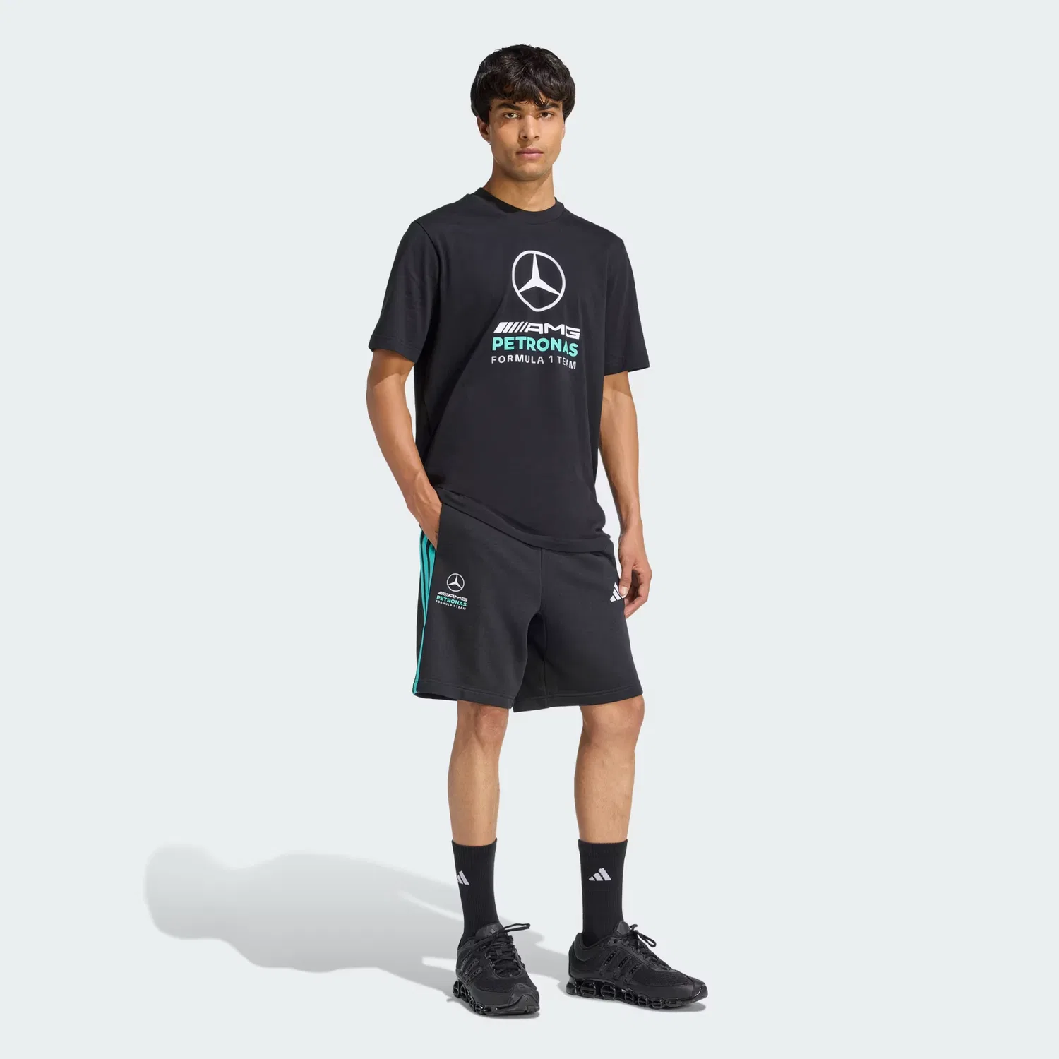 Мужские шорты из футера на завязках Mercedes - AMG Petronas Formula 1 Team DNA Short Adidas Performance, черный/светло-мятный — фото 4