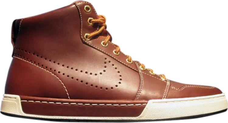

Кроссовки Nike Air Royal Mid QS 'Workboot - Wine', красный