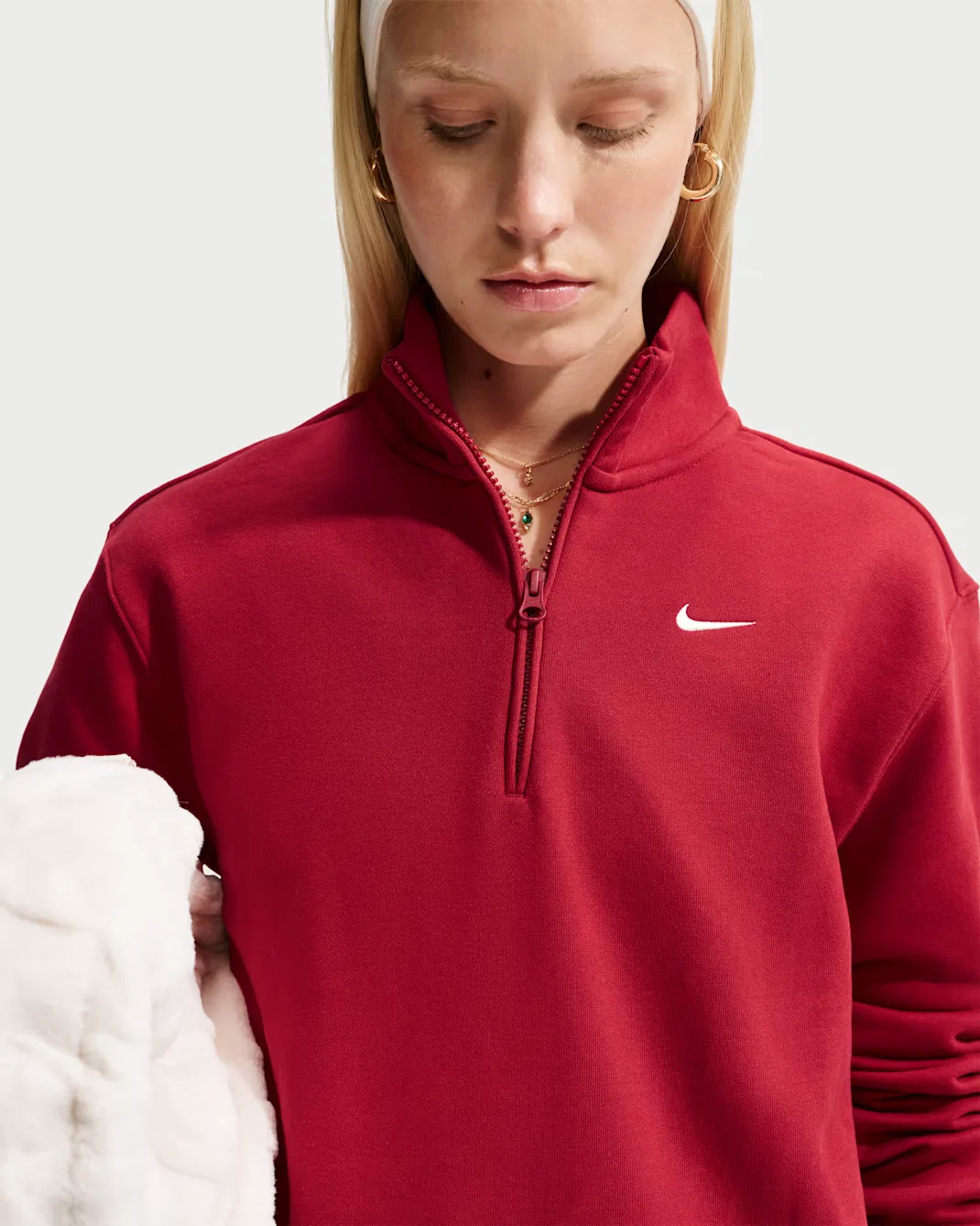 Женская футболка с застежкой-молнией на четверть длины Nike Studio Fleece Medium Weight, Tough Red/Sail