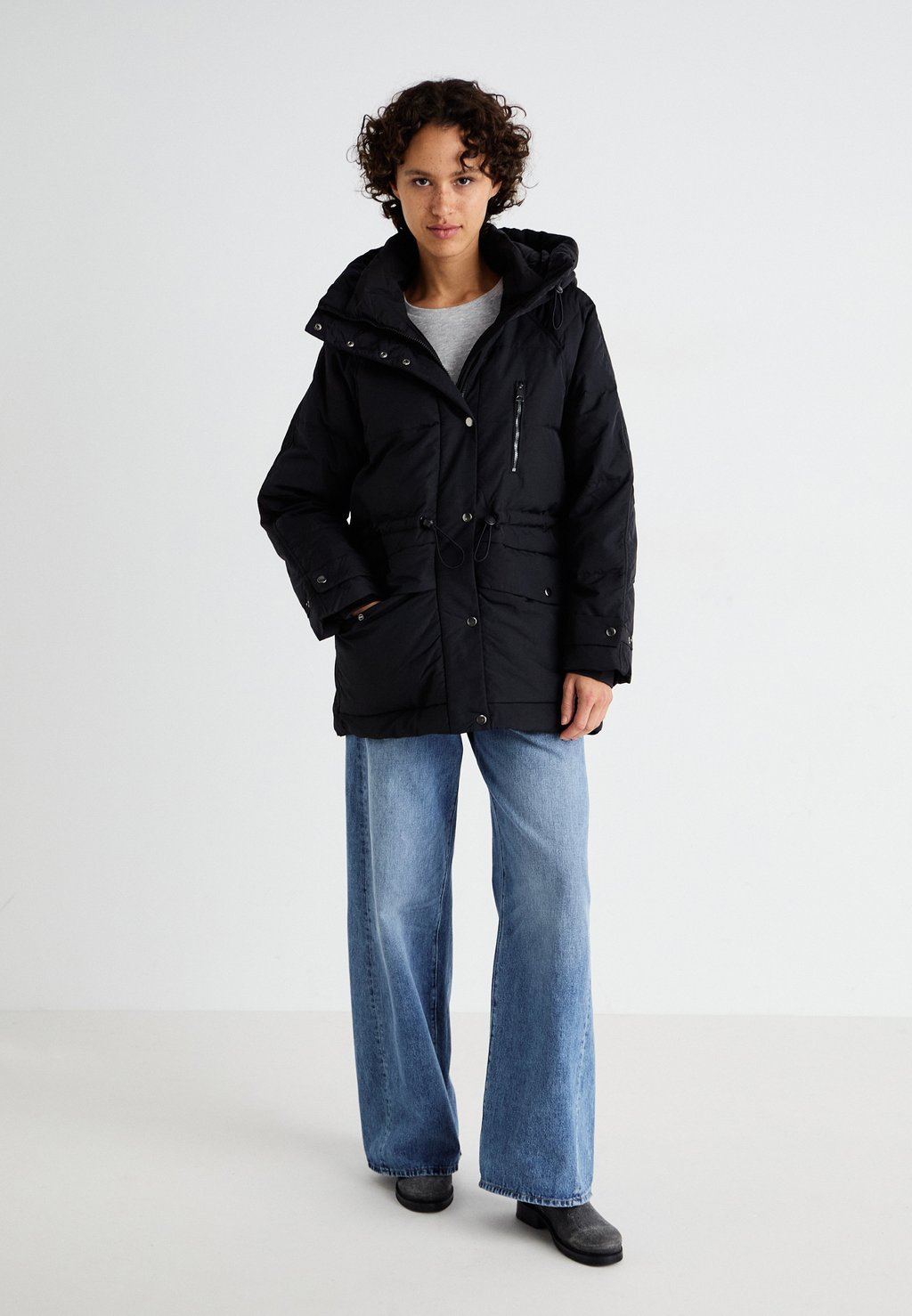 

Пуховое пальто VMEXPLORE Vero Moda, черный