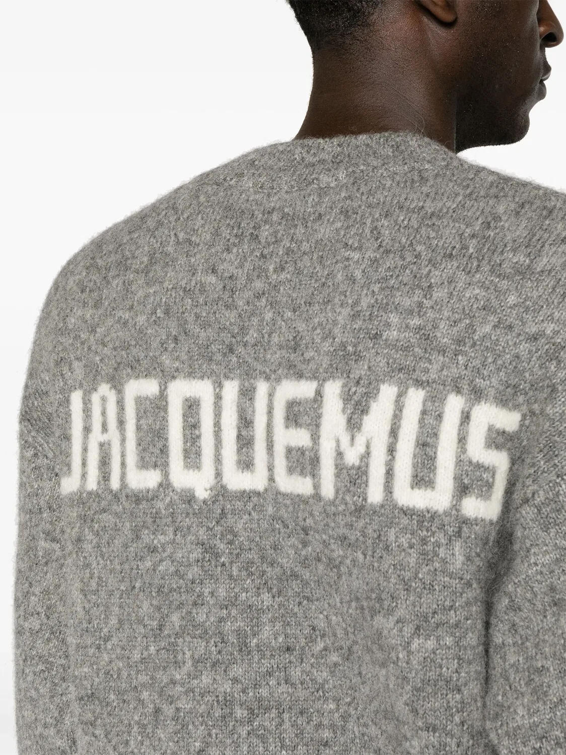 Джемпер Le Pull Jacquemus в сером цвете — фото 2