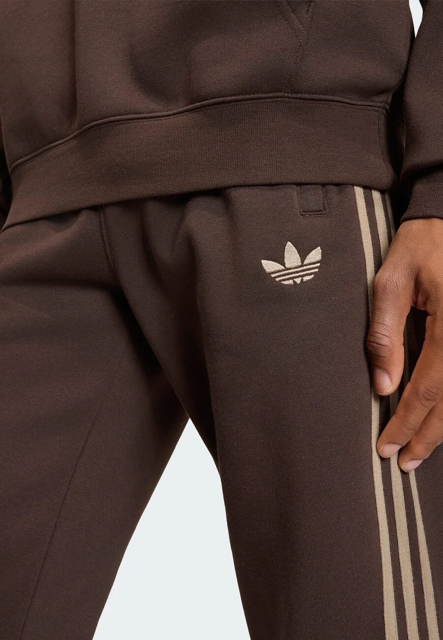 Зауженные брюки ADIDAS ORIGINALS шоколадного и светло-коричневого цвета — фото 4